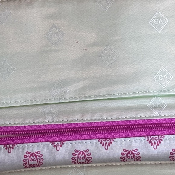 Vera Bradley Floral Quilted Zip Around Wallet Pink Multicolor w/ Wear - Picture 7 of 11